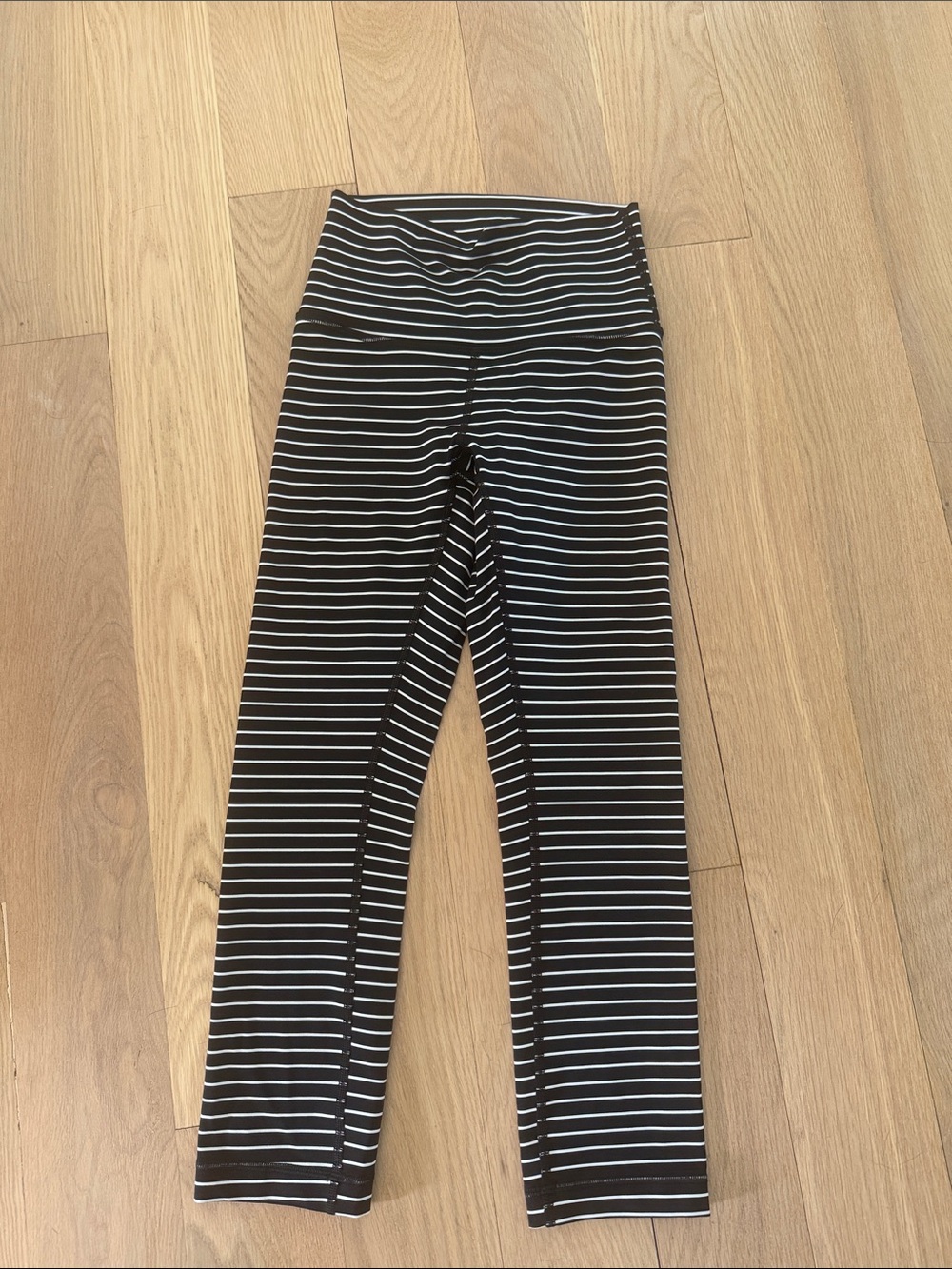 Lululemon cropped leggings size 0